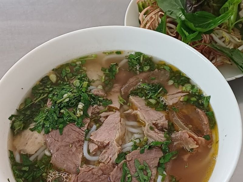 Bún Bò – Top 10 Must-Try Authentic Spots in Ho Chi Minh City